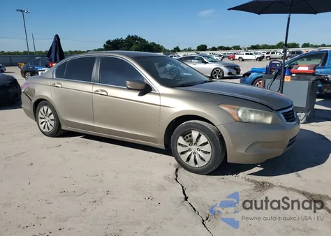 2008 Honda Accord Lx z USA, uszkodzony, nr VIN 1HGCP26398A035634